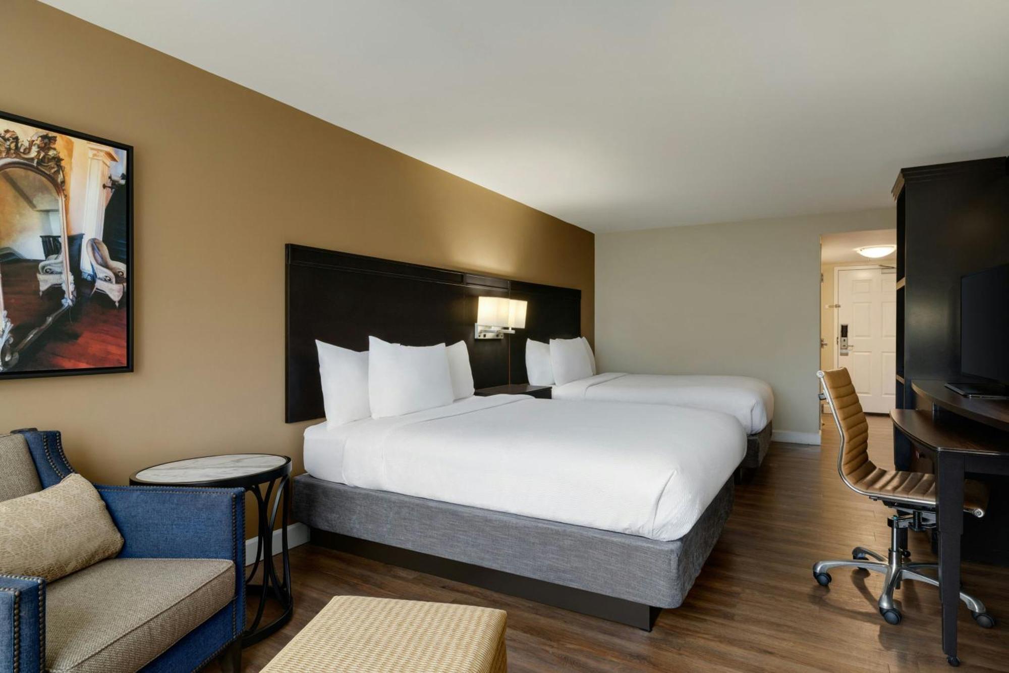 Courtyard By Marriott Charleston Historic District Hotel Exterior photo